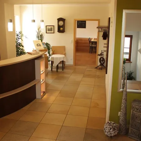 Osswald فندق Kirchheim am Ries