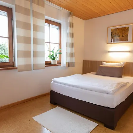 فندق Osswald Kirchheim am Ries