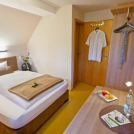 Osswald 3* Kirchheim am Ries